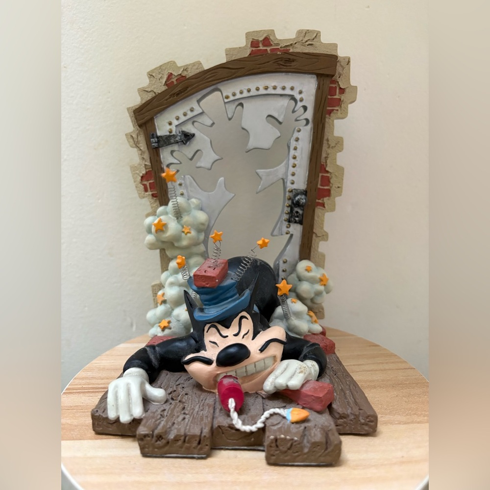 Rare Mighty Mouse bookend (only one side)